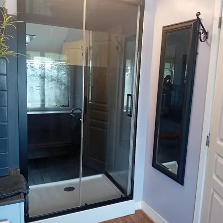 224 Rue St Martin * Montbray